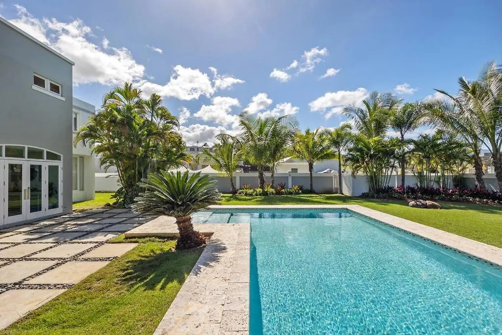 Enchanted Hideaway With Private Pool Pitahaya Apartment